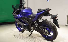 YAMAHA YZF-R25