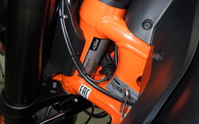 KTM 890 DUKE R 2022