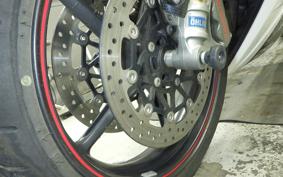 TRIUMPH DAYTONA 675 R 2013