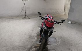 TRIUMPH STREET TRIPLE RS 2023 HDA614