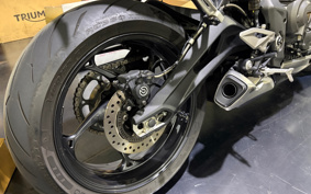 TRIUMPH STREET TRIPLE R 2020 HDA544