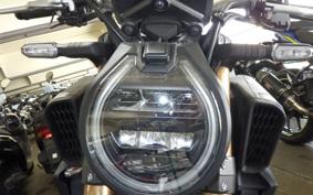 HONDA CB650R E-Clutch 2025 RH17