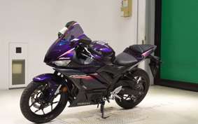 YAMAHA YZF-R25 A 1982 RG74J