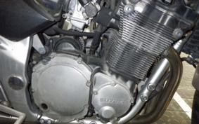 SUZUKI BANDIT 1200 S 2000 GV77A