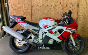 YAMAHA YZF-R6 2000 RJ03