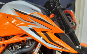 KTM 1290S-DUKE R EVO V3940