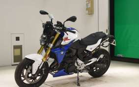 BMW F900R 2023