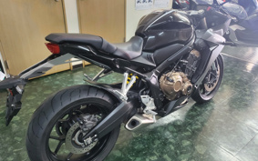 HONDA CBR650R 2021 RH03