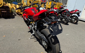 DUCATI  DUCATI  STREET  FIGHTER V2 2024