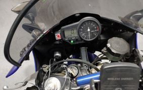 YAMAHA YZF-R1 2001 RN04