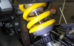HONDA VTR 250 2025 MC33