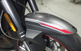 TRIUMPH STREET TRIPLE RS 2020