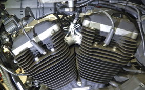 HARLEY XL883RI 2010