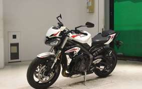 TRIUMPH STREET TRIPLE S 2022