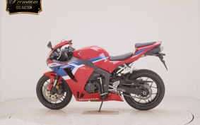HONDA CBR600RR 2024 PC40