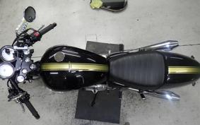 TRIUMPH THRUXTON 900