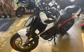 KTM 125 DUKE JPA40
