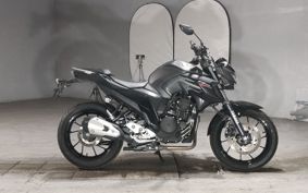 YAMAHA FZ25 RG42