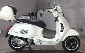 VESPA GTS300 SUPER 2019 ..