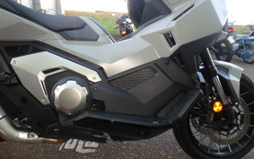 HONDA X-ADV 750 2026 RH21