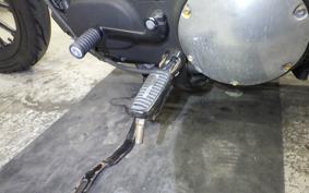 HARLEY XL883N 2013