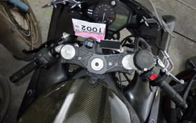 YAMAHA YZF-R1