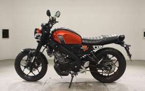 YAMAHA XSR125 RE46J
