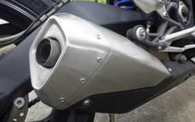 TRIUMPH STREET TRIPLE 85 2013