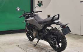 HUSQVARNA SVARTPILEN 250