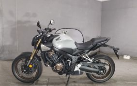 HONDA CB650R E-Clutch 2026 RH17