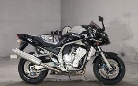 YAMAHA FZS1000 FAZER 2001 RN06