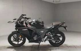 HONDA CBR250R MC42