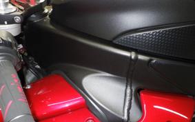 YAMAHA YZF-R1