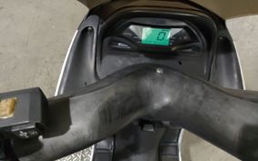 YAMAHA MAJESTY 125 SE27