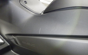 YAMAHA T-MAX 560 T 2025 SJ21J