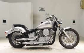 YAMAHA DRAGSTAR 1100 2004 VP13J