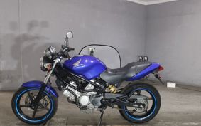 HONDA VTR 250 MC33