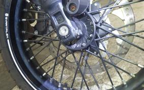 HUSQVARNA SVARTPILEN 125