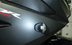 HONDA CBR650R 2023 RH03