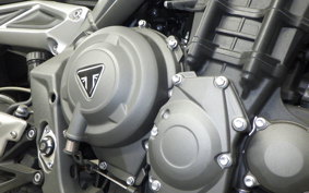 TRIUMPH STREET TRIPLE RS 2021