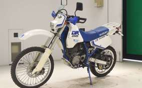 SUZUKI DR250 S SJ44A