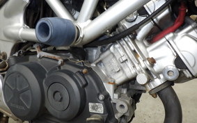 HONDA VTR 250 Gen. 2 MC33