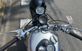 TRIUMPH DAYTONA T70