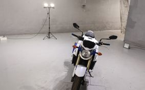 SUZUKI GSR750 C5111
