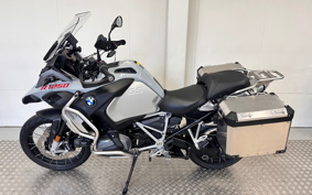 BMW R1250GS ADVENTURE 2022 0M11