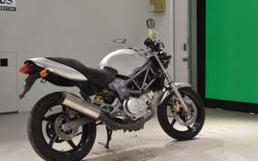 HONDA VTR 250 MC33