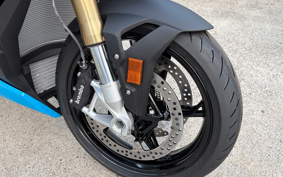 BMW S1000R 2026 0P31