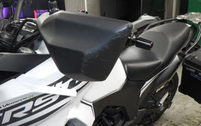 KAWASAKI VERSYS X250Aﾂｱﾗｰ LE250D