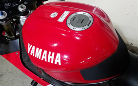 YAMAHA YZF-R1 1999 RN01