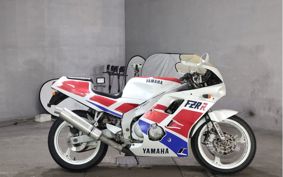 YAMAHA FZR250R-1 3LN